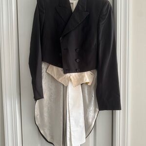 Black and Ivory Shadbelly